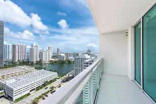 950 Brickell Bay Dr, Miami, FL 33131 - Photo 1
