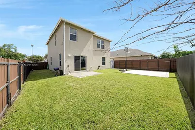 572 NE 6th Pl, Homestead, FL 33034 - Photo 31