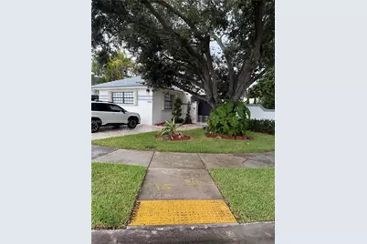 15158 NW 89th Ave, Miami Lakes, FL 33018 - Photo 5