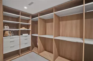 2411 Laguna Cir, North Miami, FL 33181 - Photo 25
