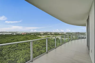 2411 Laguna Cir #1805, North Miami, FL 33181 - Photo 9