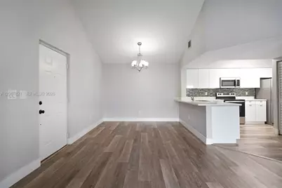 18840 NW 57th Ave #306, Hialeah, FL 33015 - Photo 5