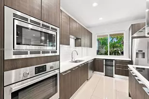 3237 NE 5th St, Pompano Beach, FL 33062 - Photo 11