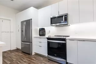 3889 Tree Top Dr, Weston, FL 33332 - Photo 9