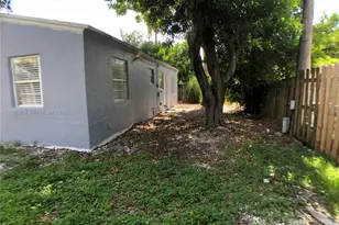 2111 Monroe Terrace, Hollywood, FL 33020 - Photo 21