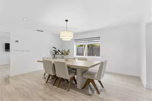 19040 S St Andrews Dr, Hialeah, FL 33015 - Photo 15