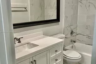 900 SW 113th Terrace, Pembroke Pines, FL 33025 - Photo 13