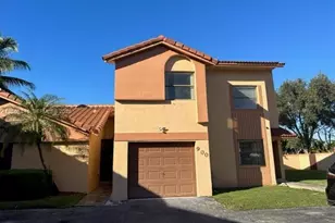 900 SW 113th Terrace, Pembroke Pines, FL 33025 - Photo 1