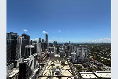 185 SW 7th St #4010, Miami, FL 33130 - Photo 3