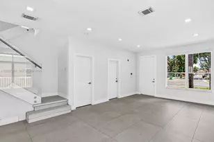 1800 NW 78th Ave, Pembroke Pines, FL 33024 - Photo 25
