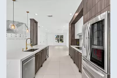 1800 NW 78th Ave, Pembroke Pines, FL 33024 - Photo 33