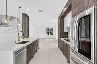 1800 NW 78th Ave, Pembroke Pines, FL 33024 - Photo 33