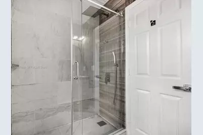 1800 NW 78th Ave, Pembroke Pines, FL 33024 - Photo 57