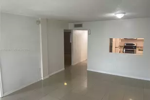 10000 NW 80th Ct, Hialeah Gardens, FL 33016 - Photo 13