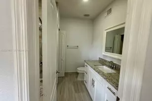 922 NW 134th Ave, Pembroke Pines, FL 33028 - Photo 13