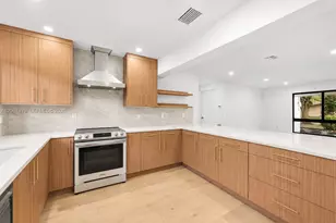 8978 SW 49th St, Cooper City, FL 33328 - Photo 7