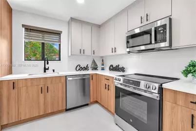 2840 SW 5th St, Fort Lauderdale, FL 33312 - Photo 5