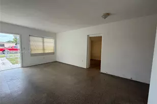 733 W 35th St, Hialeah, FL 33012 - Photo 5