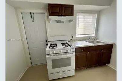 949 West Kalmia Drive #B1-B4, Lake Park, FL 33403 - Photo 13