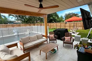 401 SE 3rd Pl, Deerfield Beach, FL 33441 - Photo 13