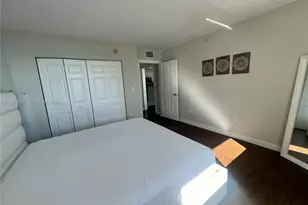 1155 Brickell Bay Dr, Miami, FL 33131 - Photo 5