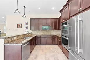 1419 SW 21st Ct, Fort Lauderdale, FL 33315 - Photo 17