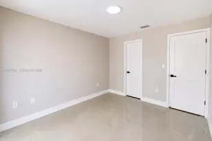 14124 Kendale Lakes Circle, Miami, FL 33183 - Photo 33
