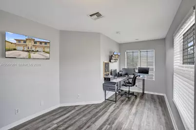 1363 Avon Ln, North Lauderdale, FL 33068 - Photo 31