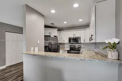 1363 Avon Ln, North Lauderdale, FL 33068 - Photo 13