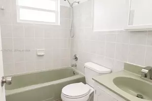 1945 NW 29th St, Miami, FL 33142 - Photo 15