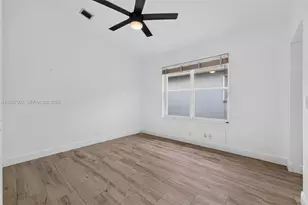 10471 S Utopia Cir S, Boynton Beach, FL 33437 - Photo 19