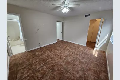 1276 SW 113th Ter #104, Pembroke Pines, FL 33025 - Photo 11