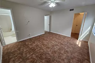 1276 SW 113th Terrace, Pembroke Pines, FL 33025 - Photo 11