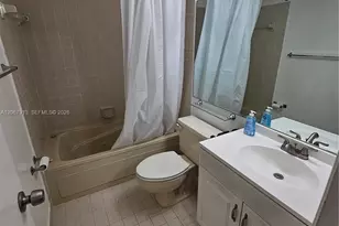 1276 SW 113th Terrace, Pembroke Pines, FL 33025 - Photo 15