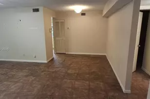 1276 SW 113th Terrace, Pembroke Pines, FL 33025 - Photo 13