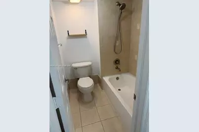 164 Lakeview Dr #204, Weston, FL 33326 - Photo 15