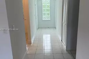 164 Lakeview Dr, Weston, FL 33326 - Photo 3