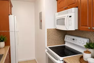 7409 SW 152nd Ave, Miami, FL 33193 - Photo 3