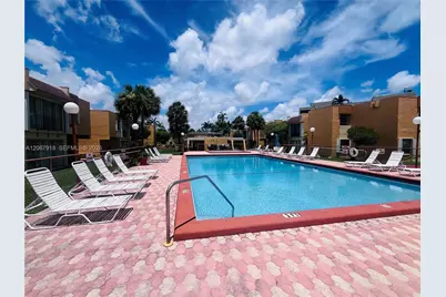 9310 W Flagler St #110A, Miami, FL 33174 - Photo 11