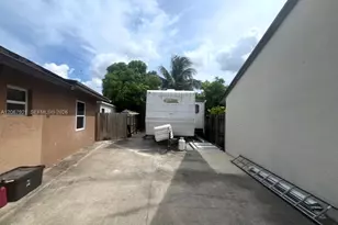 12242 SW 210th St, Miami, FL 33177 - Photo 57