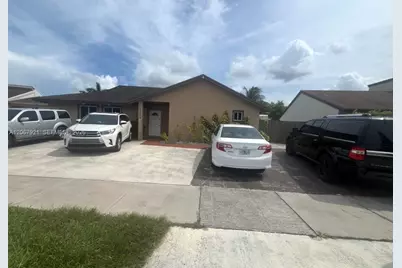 12242 SW 210th St, Miami, FL 33177 - Photo 3