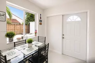 12242 SW 210th St, Miami, FL 33177 - Photo 5