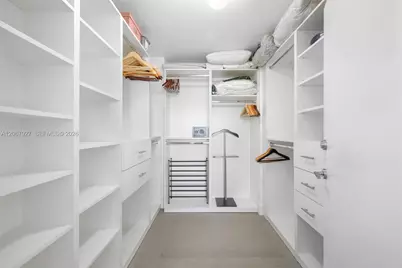 10275 Collins Ave #722, Bal Harbour, FL 33154 - Photo 21