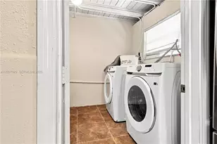 4160 SW 36th St, West Park, FL 33023 - Photo 15