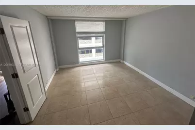 151 E Washington St #524, Orlando, FL 32801 - Photo 5