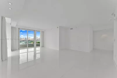 520 West Ave #2101, Miami Beach, FL 33139 - Photo 9