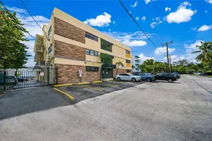 7845 NE Bayshore Ct, Miami, FL 33138 - Photo 3