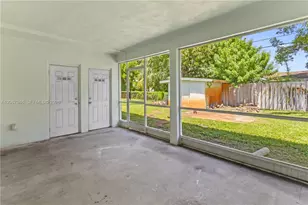 2030 NW 29th Terrace, Fort Lauderdale, FL 33311 - Photo 23