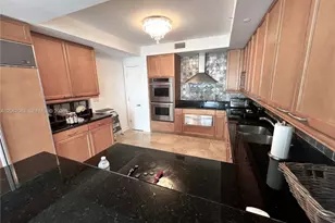 3201 NE 183rd St, Aventura, FL 33160 - Photo 17
