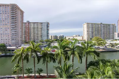 17150 N Bay Rd #2512, Sunny Isles Beach, FL 33160 - Photo 7